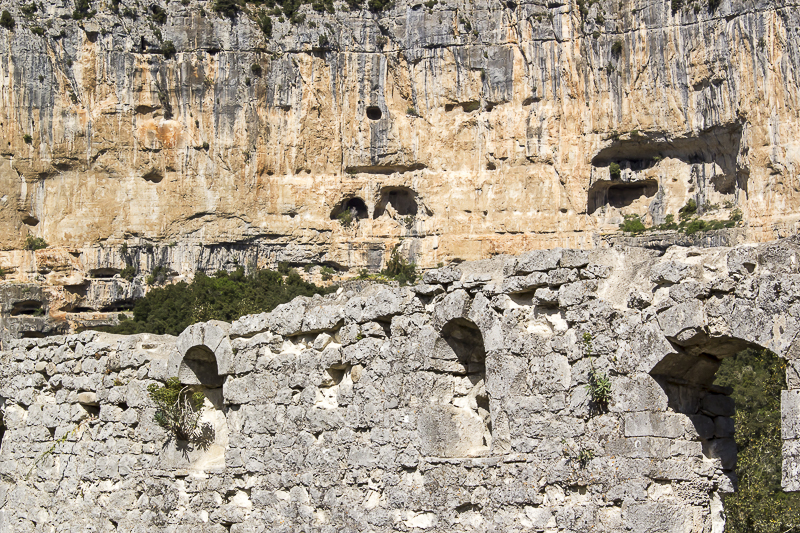 Photographie 6/9 : site de la Maladrerie des templiers dans les gorges de l'Ardèche